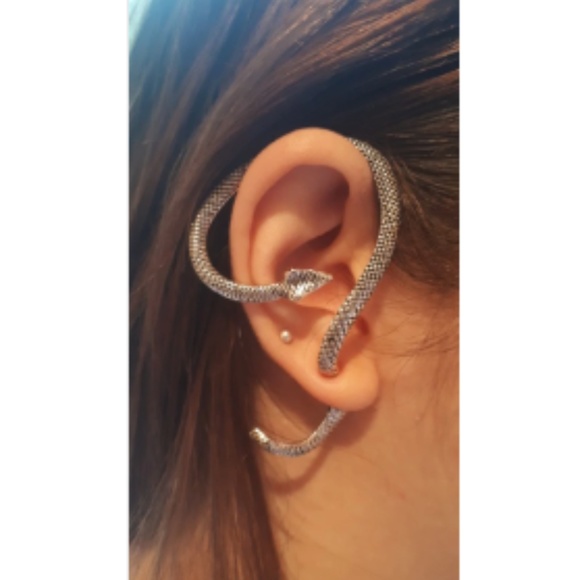 Greek Goddess Wrap-Around Silver Snake Earring - Picture 8 of 9